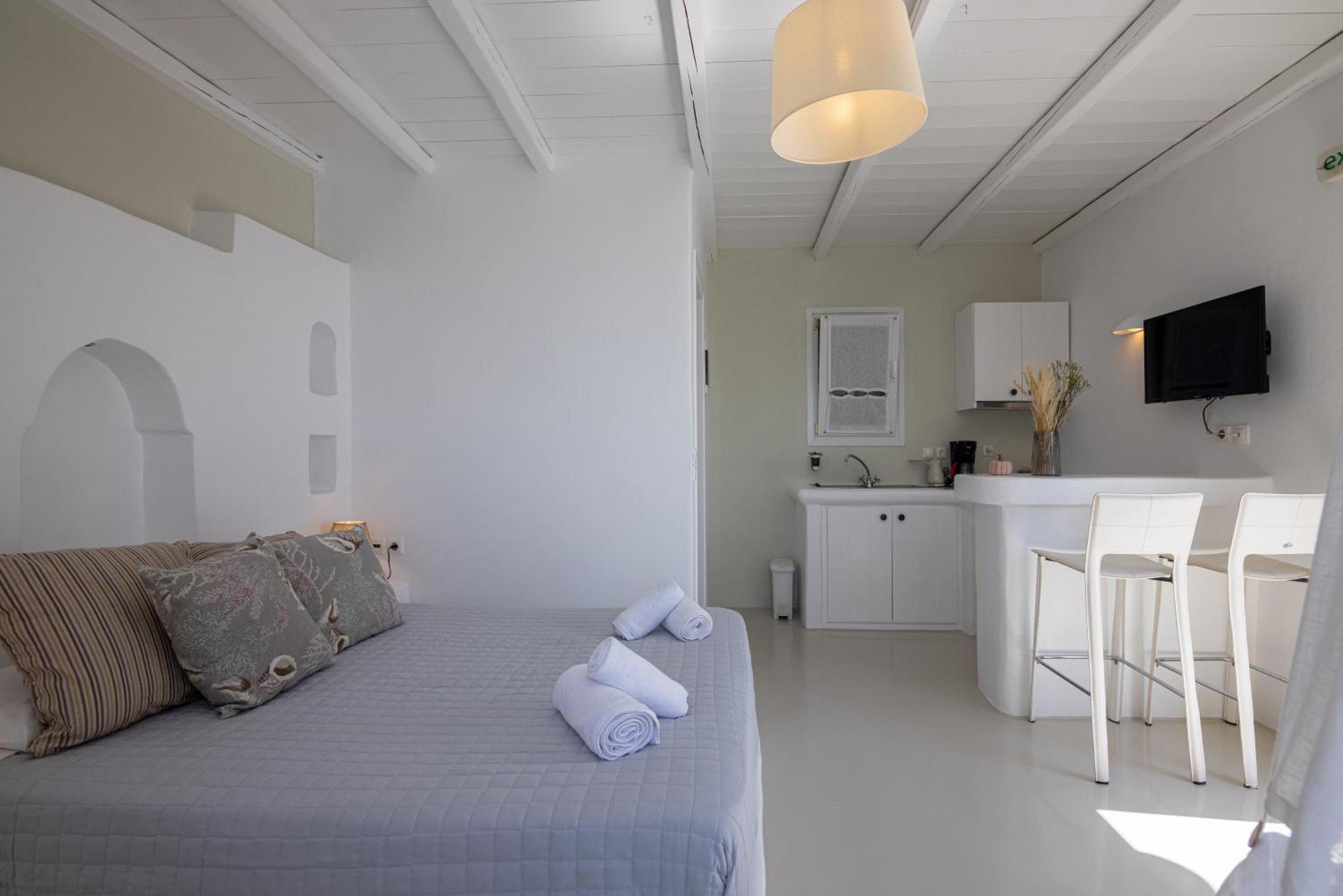 Soulmate'S Suites Tinos Kionia Exterior foto