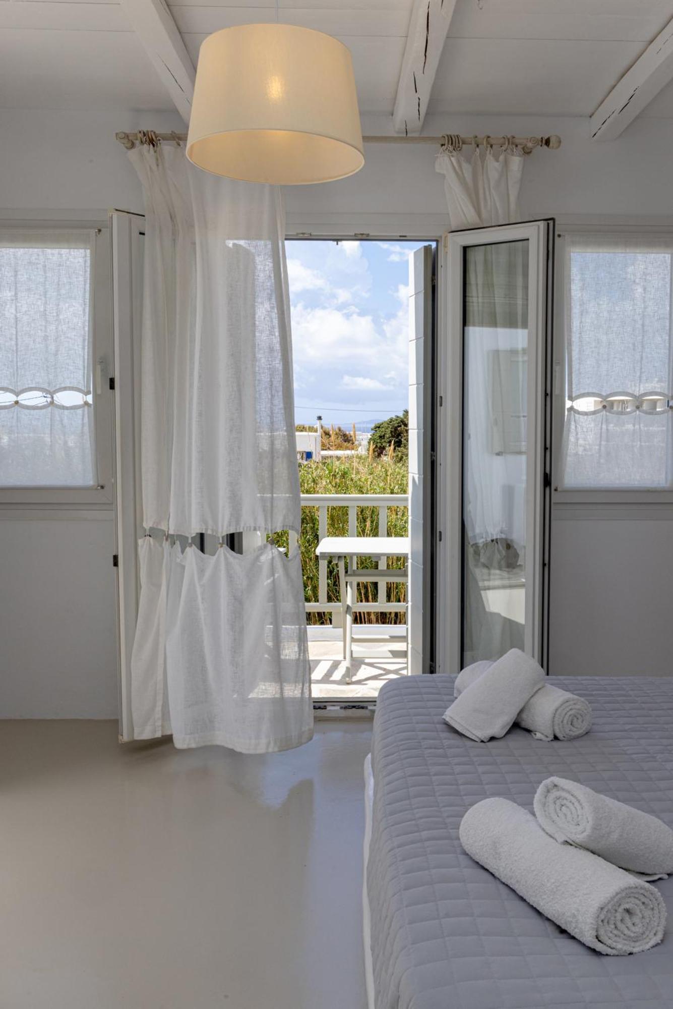 Soulmate'S Suites Tinos Kionia Exterior foto
