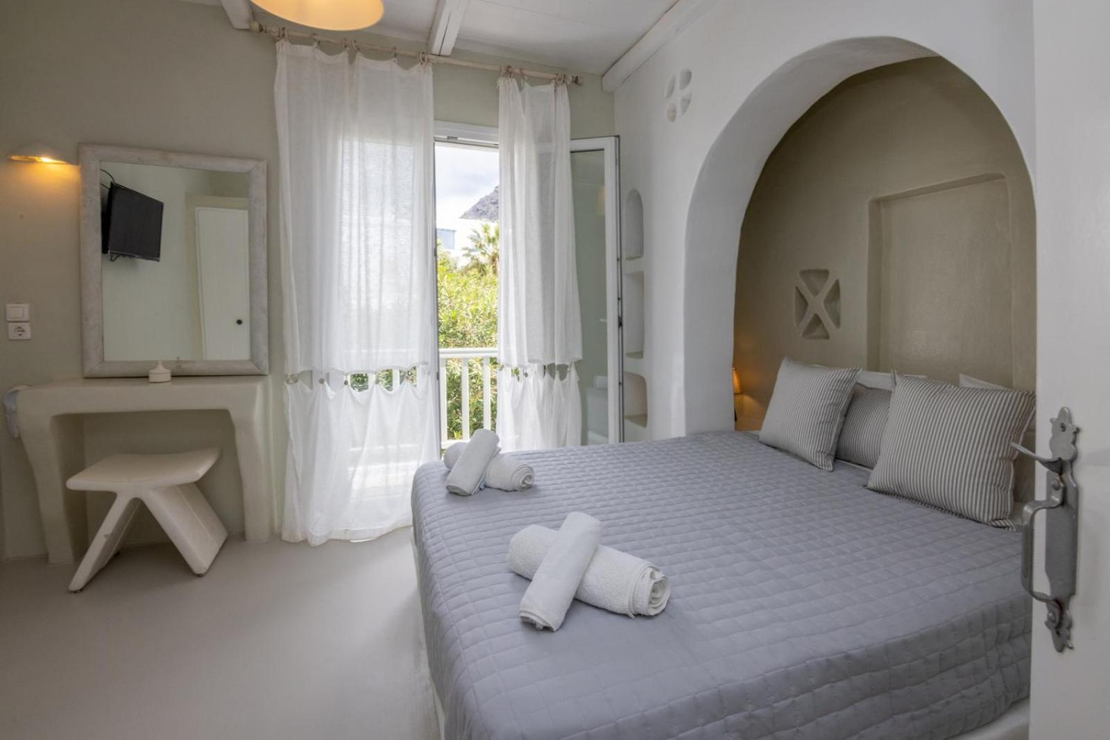Soulmate'S Suites Tinos Kionia Exterior foto